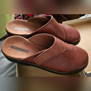 Clark's Brown Mules 8.5M